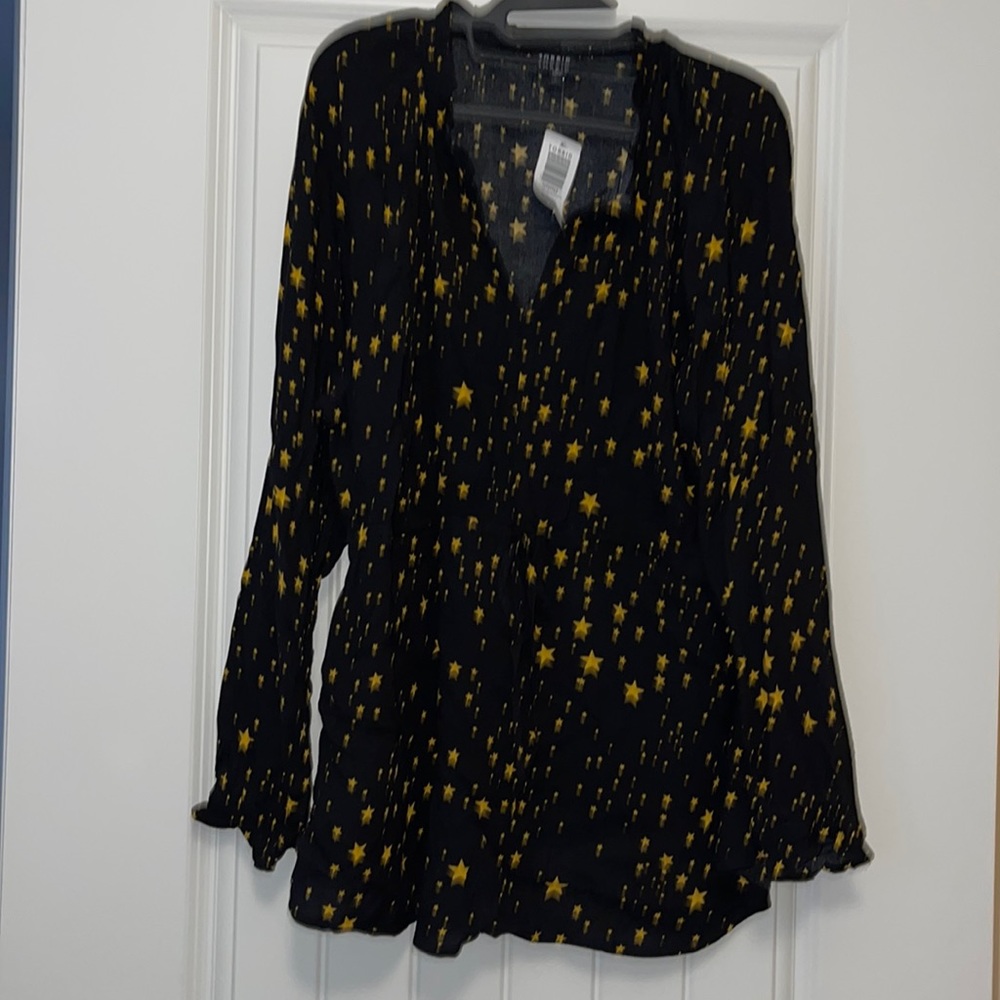 NWT Torrid black top with gold stars